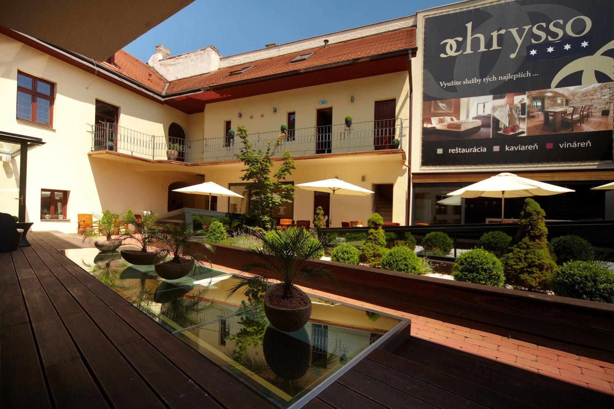 Boutique Hotel Chrysso Kosice Exterior photo